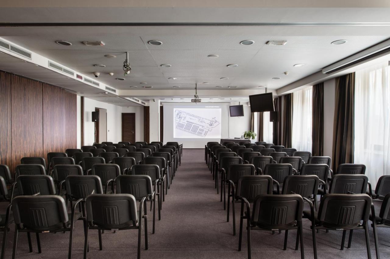 c-hotels Ambasciatori Firenze Esterno foto