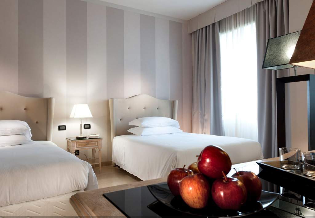 c-hotels Ambasciatori Firenze Esterno foto